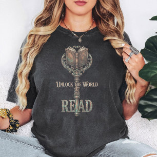 Antikes Buch Schlüssel Freischalten Lesen Design T-Shirt