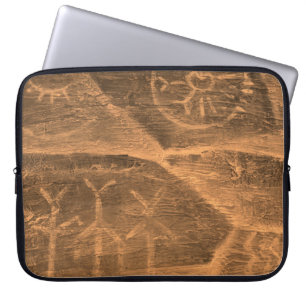 Antikes Design an der Höhlenwand. Geschichte des A Laptopschutzhülle