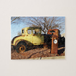 Antikes Gelbes Coupe Puzzle