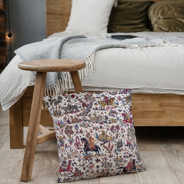 Antikes Weißes Oriental Persisches Kilim Rug Kissen (Von Creator hochgeladen)