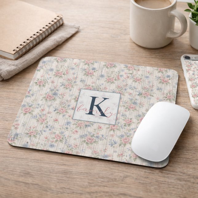 AntikRustikal Abgenutzt Romantischer Blumenstil au Mousepad (Von Creator hochgeladen)