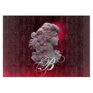 ANTIQUE CAMEO, LADY MIT GRAPEN MONOGRAM SCHNEIDEBRETT