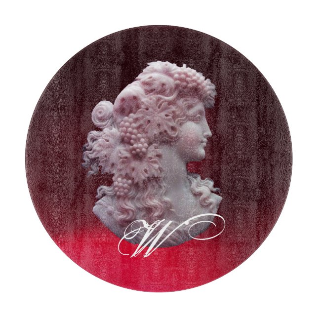 ANTIQUE CAMEO, LADY MIT GRAPEN MONOGRAM SCHNEIDEBRETT (Vorderseite)