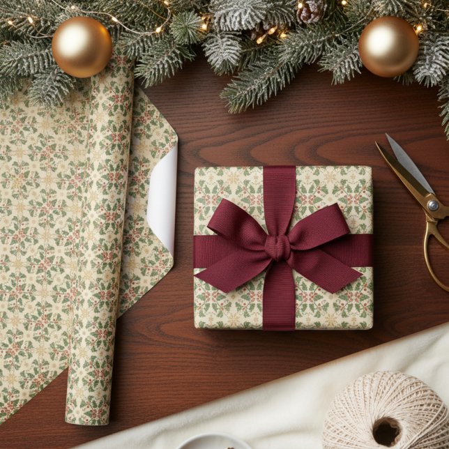 Antique Christmas Holly Vines Vintage Texture Geschenkpapier (Von Creator hochgeladen)