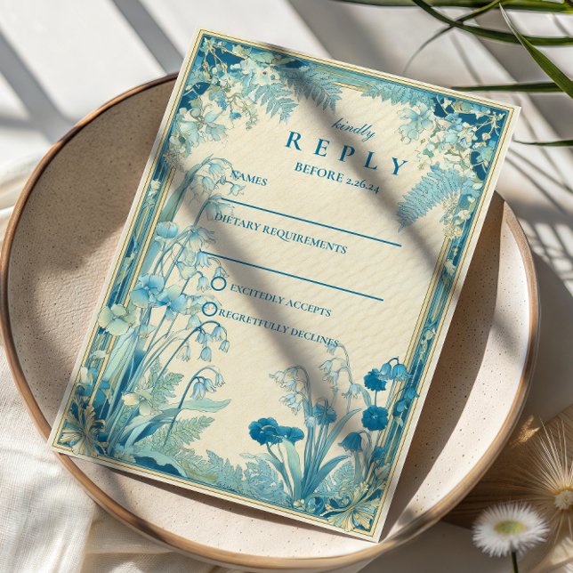 Antique Garden Blue Flower Wedding RSVP Karte (Von Creator hochgeladen)