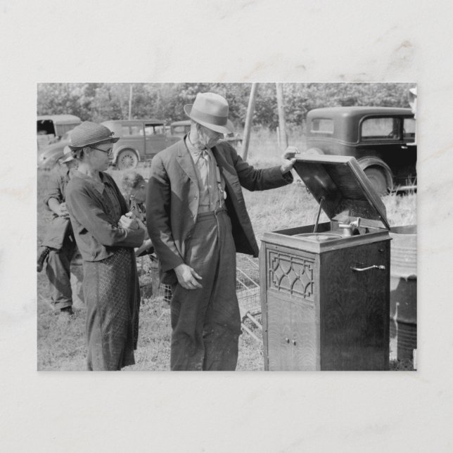 Antique Record Player, 1930er Postkarte (Vorderseite)