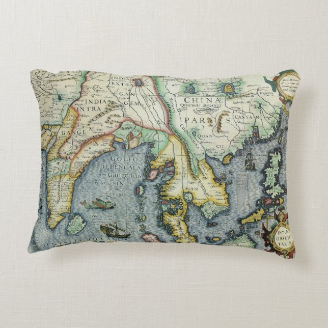 Antique Southeast Asian Map von Mercator / Hondius Dekokissen (Rückseite)