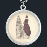 Antiquitätenhochzeit Versilberte Kette<br><div class="desc">Diese wunderschöne Hochzeitsillustrierung stammt aus dem 19. Jahrhundert und zeigt eine Braut und ihre Brautjungfrau,  die sich auf die Hochzeit vorbereitet.</div>