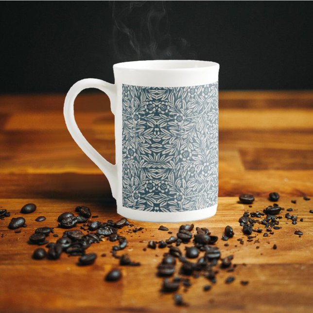 Antiquitätenmuster von ausgeblendeten Blätter - Bl Prozellantasse (Von Creator hochgeladen)