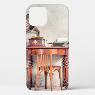 Antiquitätenstuhl, alte Schreibmaschine, Retroradi Case-Mate iPhone Hülle