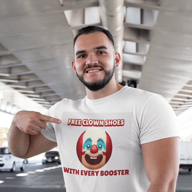 ANTIVAX-FREIE SCHUHE MIT JEDER BOOSTER-FUNNY T-Shirt (Von Creator hochgeladen)
