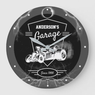 Any Name Garage Crest Vintage Hotrod Schwarz Weiß Große Wanduhr