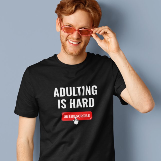 Anzeige ist schwierig - Abmelden | Individuelles A T-Shirt (Von Creator hochgeladen)