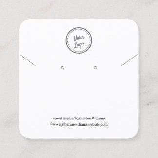 Anzeige von White Earring & Necklace |Logo hinzufü Quadratische Visitenkarte