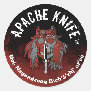 Apache Kinfe ®️ ™️ 🇺 wir kämpfen gegen  Runder Aufkleber