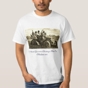 APACHES UND GERONIMO FAHREN MIT EINEM KRAFTWAGEN T-Shirt
