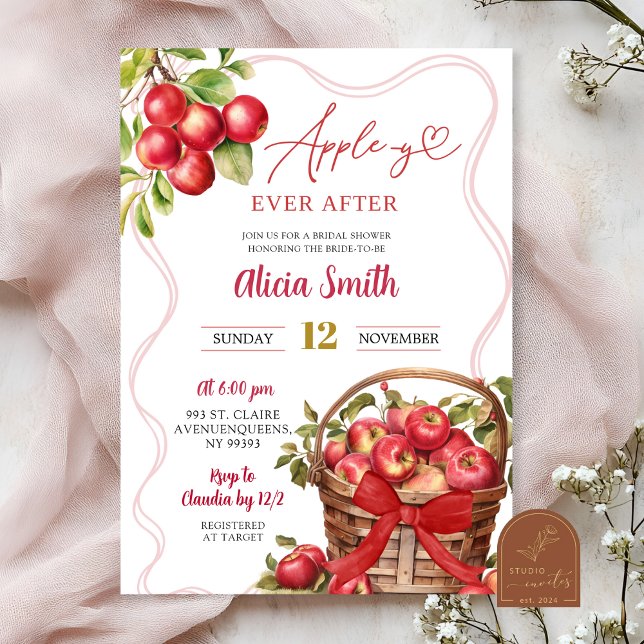 Apfel-Thema Rot Gingham Brautparty Einladung (Von Creator hochgeladen)