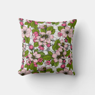 Apfelblüte auf weiß kissen