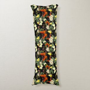 Apfelblüte und Schmetterlinge schwarzer Hintergrun Seitenschläferkissen