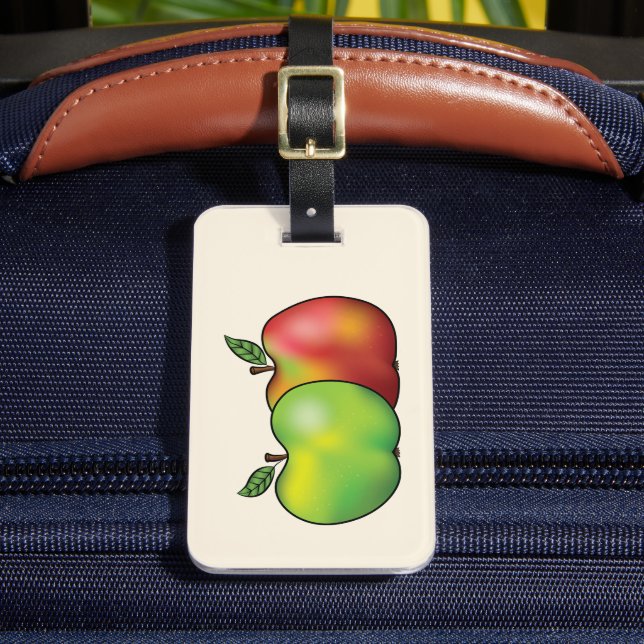 Apfelobst und Apfelkuchen mit rotem und grünem Car Gepäckanhänger (Vorderseite Insitu 2)