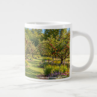 Apfelplantage, Apfelbäume und Äpfel Jumbo-Tasse