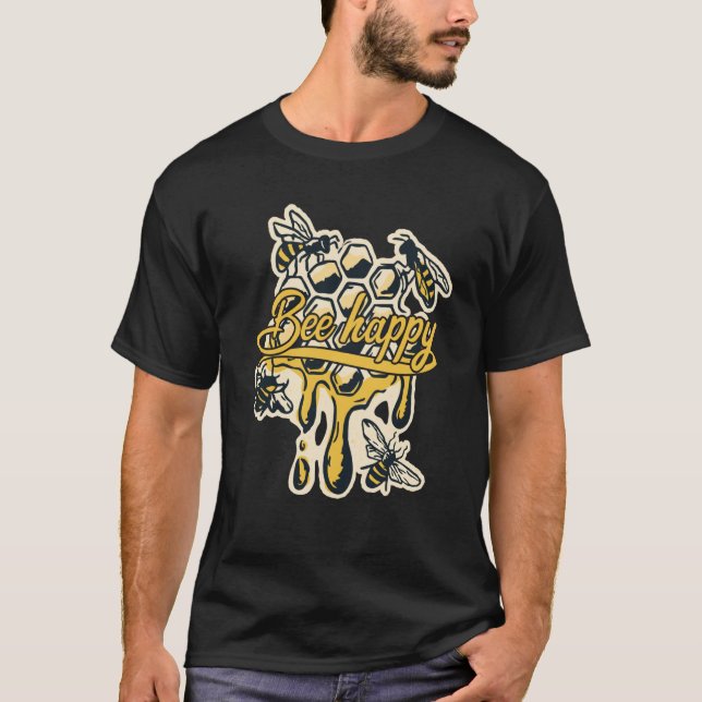 Apiary nature beehive honeycomb insect bee happy b T-Shirt (Vorderseite)