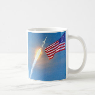 Apollo 11 Start mit amerikanischer Flagge Tasse