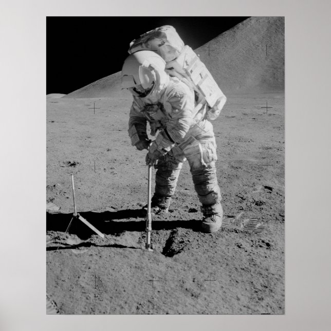 Apollo 15 Astronaut auf dem Mond Poster (Vorne)