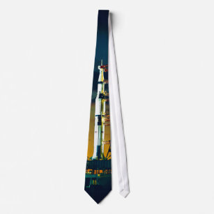 Apollo 4 Saturn V auf Auflage ein Krawatte