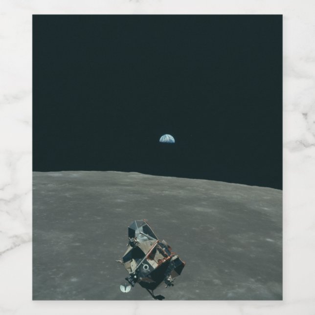 Apollo Lunar Lander und Erdaufgang über dem Mond Weinetikett (Einzelnes Label)