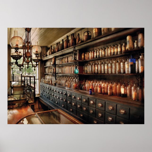 Apotheke - so viele Schubladen und Flaschen Poster (Vorne)