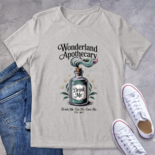 Apothekenbuch für das Whimsical Wonderland Apothek Tri-Blend Shirt
