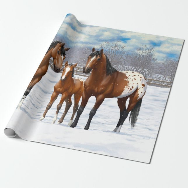 Appaloosa brauner Bucht Pferde im Schnee Geschenkpapier (Ungerollt)