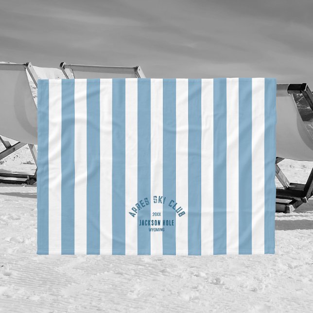 Apres Ski Club Custom Lage Retro Blauer Streifen Fleecedecke (Von Creator hochgeladen)