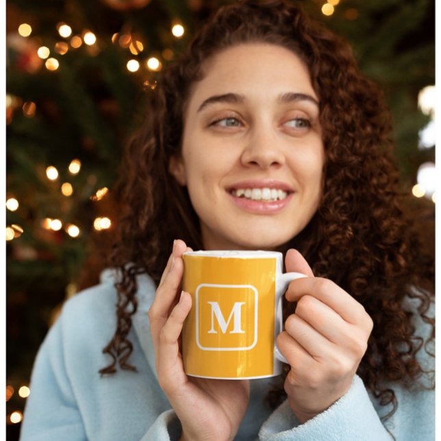 Apricot Perfektion - Monogramm Kaffee Tasse (Mockup 1)