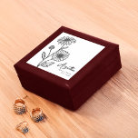 April Geburtsmonat Blume Daisy Minimalistisch Erinnerungskiste<br><div class="desc">Feiern Sie einen April Geburtstag mit dieser eleganten,  personalisierten Geschenkboxen mit der Blume der Geburt daisy! Es ist aus lackiertem Holz mit einem weichen Filzstil gefertigt und eignet sich hervorragend für die Lagerung von Schmuck und Halsbechern. Ein minimalistisches,  nachdenkliches Geschenk,  das jeder Sammlung Schönheit und Bedeutung verleiht.</div>