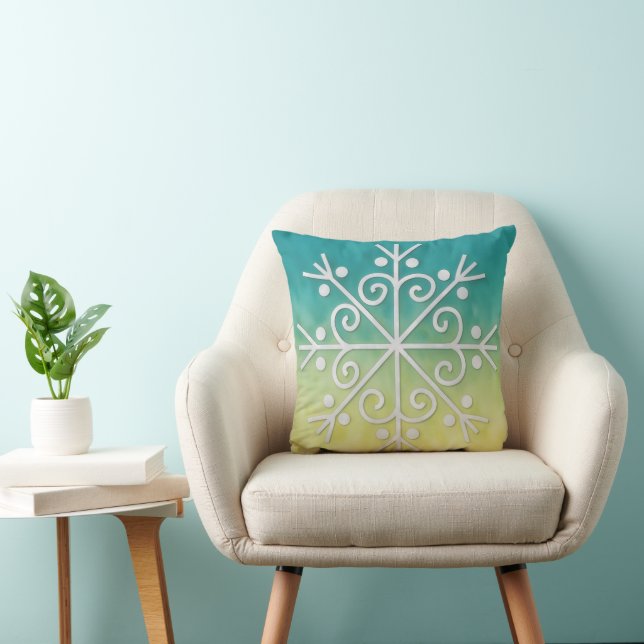 Aqua and Gold Ombre Snowflake Art Pillow Kissen (Stuhl )