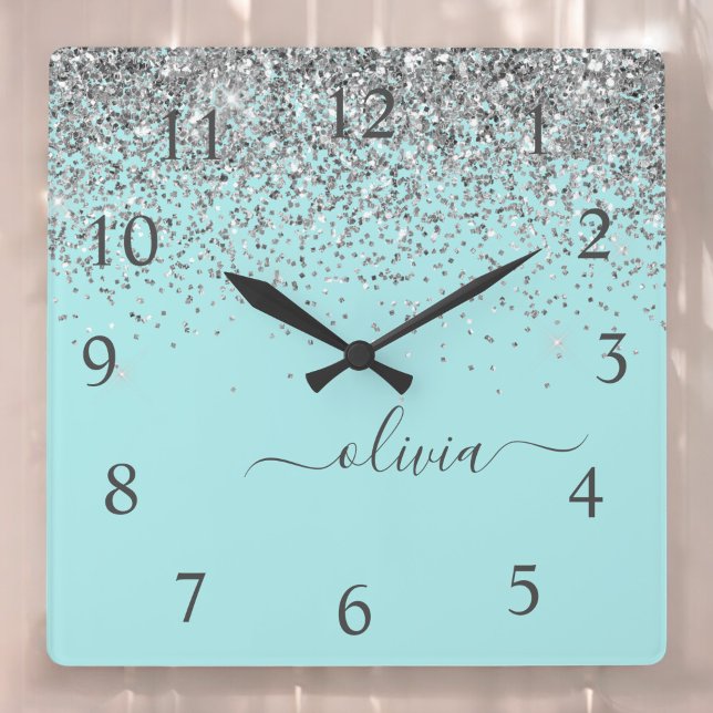 Aqua Blue Aquamarin Silver Glitzer Monogram Quadratische Wanduhr (Von Creator hochgeladen)