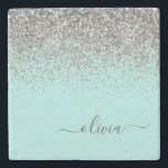 Aqua Blue Aquamarin Silver Glitzer Monogram Steinuntersetzer<br><div class="desc">Aqua Blue - Aquamarine und Silver Sparkle Glitzer Script Monogram Name Stone Tile. Das macht den perfekten Abschluss,  süßen 16 Geburtstag,  Hochzeit,  Brautparty,  Jubiläum,  Babydusche oder Junggeselinnen-Abschied Geschenk für jemanden,  die Lieben glamourösen Luxus und schicke Stile.</div>