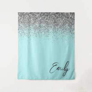 Aqua Blue Aquamarin Silver Glitzer Monogram Wandteppich
