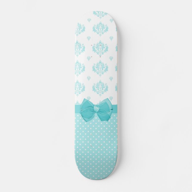 Aqua Blue Damask mit türkisfarbenem Ribbon Skateboard (Vorderseite)