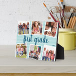 Aqua Foto Collage Kids School Jahr Keepake Fotoplatte<br><div class="desc">Mit dieser Collage aus dem Foto mit 6 Fotos können Sie das Schuljahr Ihres Kindes in Erinnerung rufen. Personalisieren Sie sich mit ihrem Niveau und akademischen Jahr in dunklen aquamarinen Schriften auf einem hellen Aqua-Ton auf Tonstreifen Hintergrund.</div>