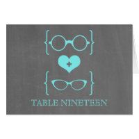 Aqua Geeky Glasses Chalkboard Tischnummer Card