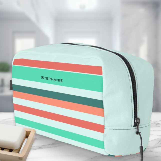 Aqua Orange Streifen Muster Modernste Waschbeutel (A stylish zip-up toiletry bag with aqua and orange stripes design, personalized with a name)