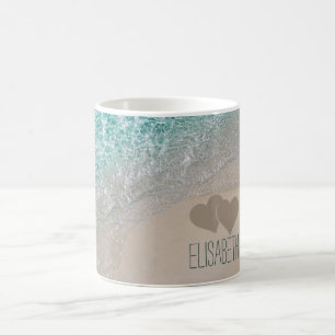 Aqua-Ozean-Sand geschnitzte Herzen addieren Namen Kaffeetasse
