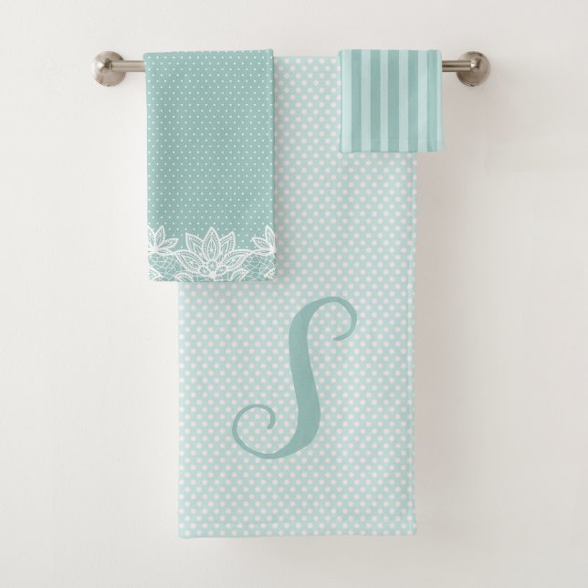 Aqua Patterns und Monogram Badetuch Set (Insitu)