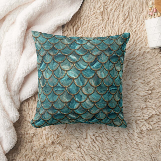Aqua Pearlescent & Gold Mermaid Scale Pattern  Kissen (Decke)
