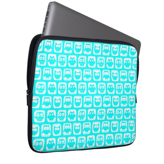Aqua Whimsical Owl Pattern Laptopschutzhülle (Vorne Rechts)