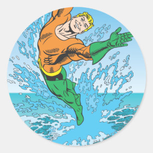 Aquaman springt aus dem Meer Runder Aufkleber
