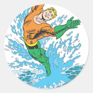 Aquaman springt in Wellen Runder Aufkleber